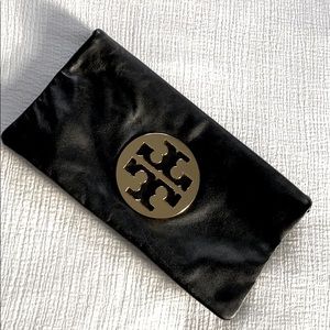 Tory Burch Fold over Logo leather clutch